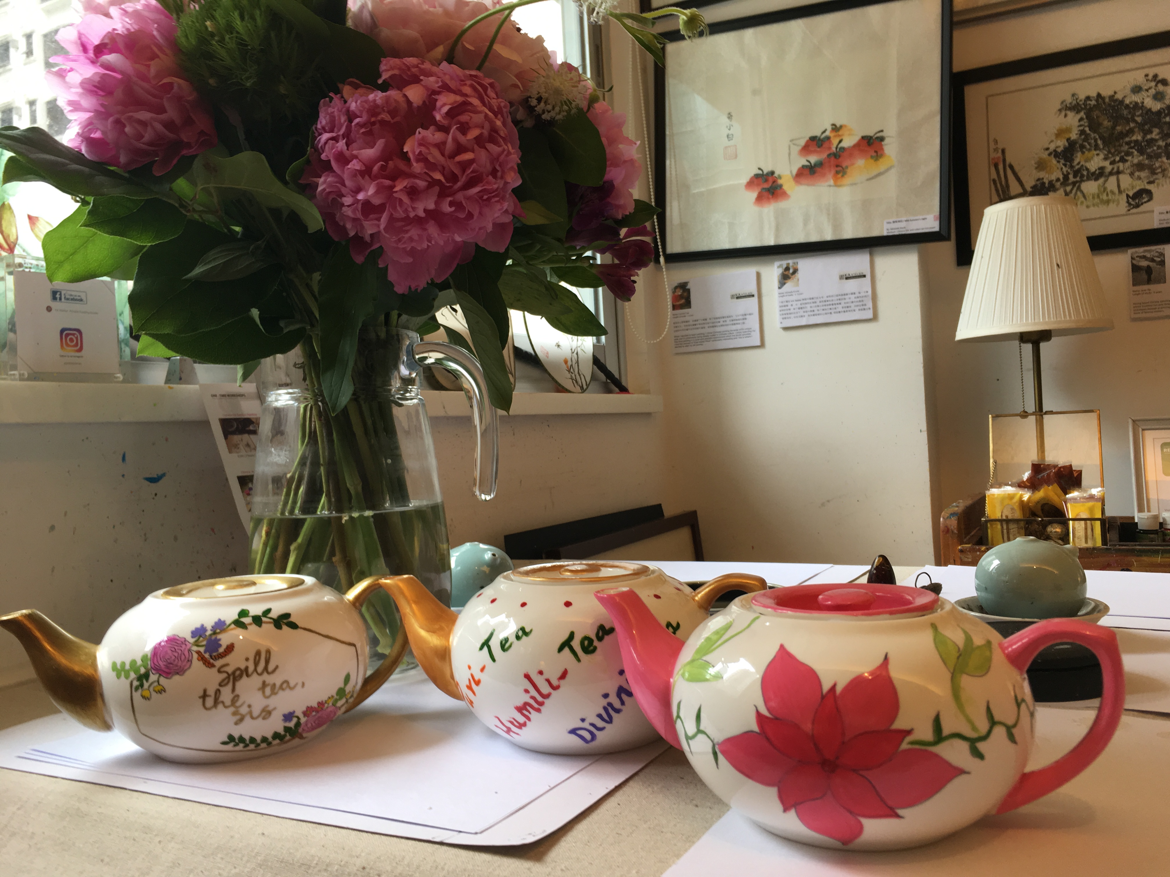 中国陶瓷茶壶绘画工作坊 - Photo 1 of 5